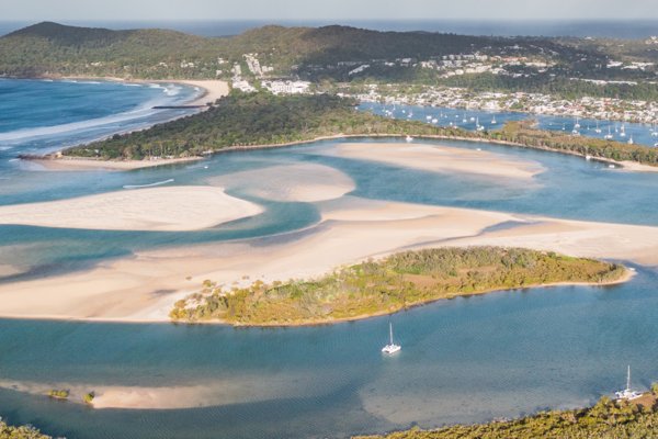  Airlie Beach - Noosa Heads